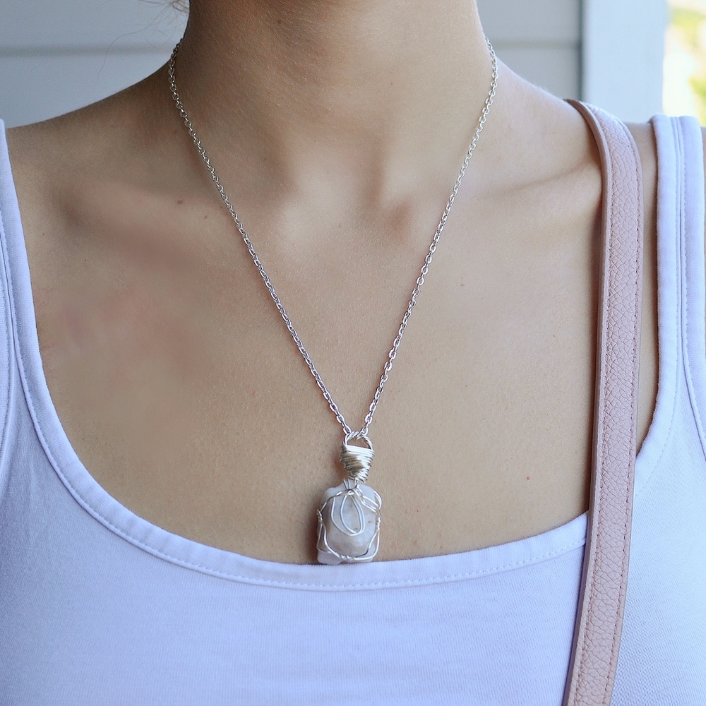 Crystal jewelry necklace